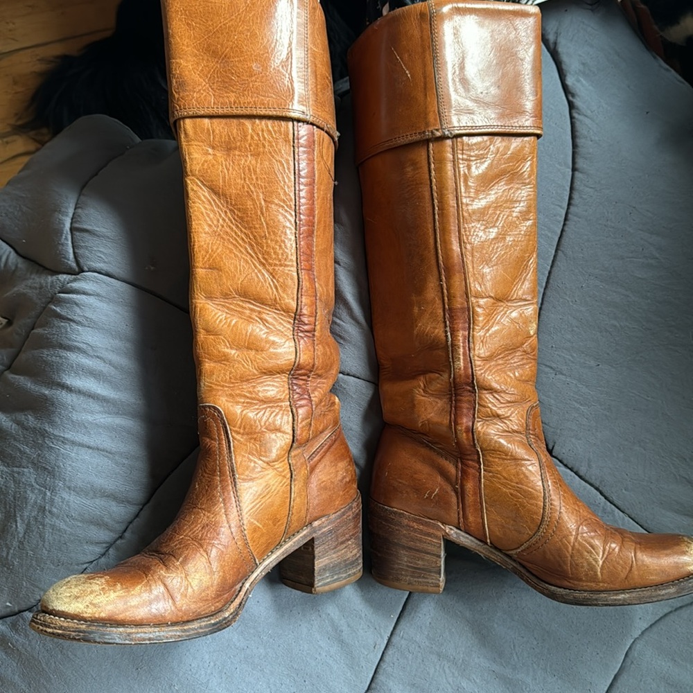 *1970s Vintage* *FRYE* *Boots* size 7
Gorgeous